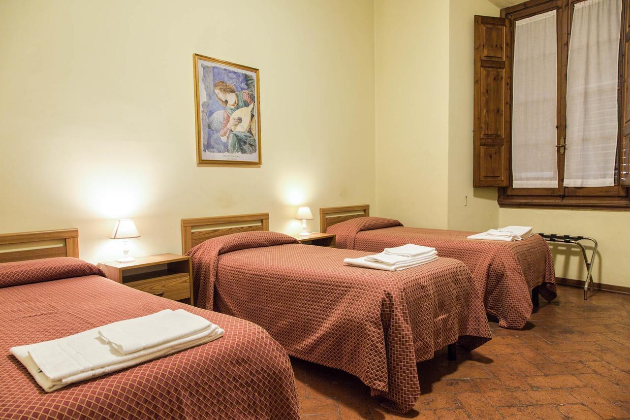 Casa Santo Nome Di Gesu Hotel Florence Exterior photo