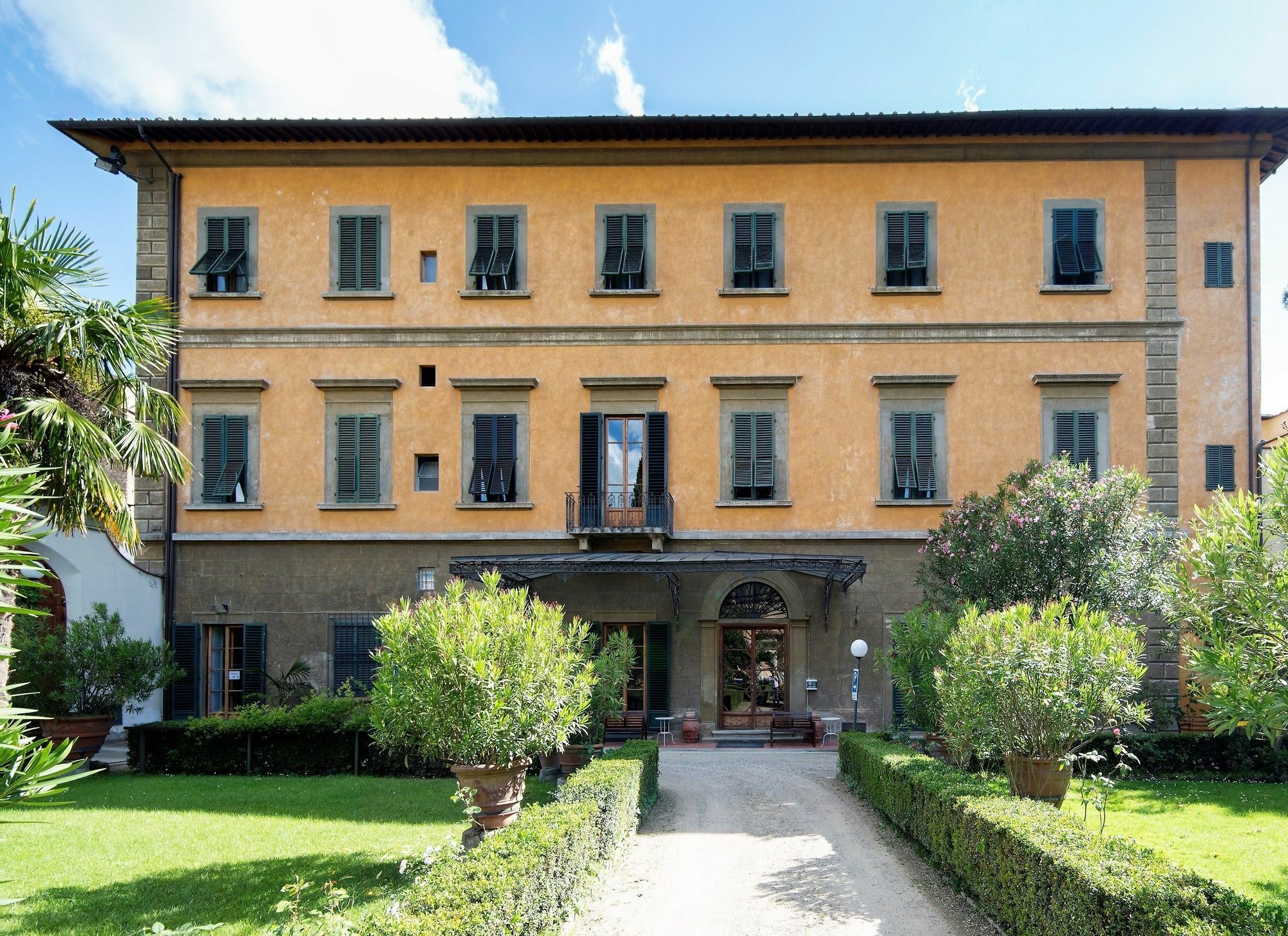 Casa Santo Nome Di Gesu Hotel Florence Exterior photo